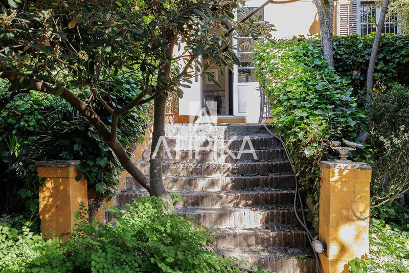 Foto 59cb00a0-d20e-4716-a4b7-5735ff422293. Casa amb calefacció aparcament a Putget - Farró Barcelona
