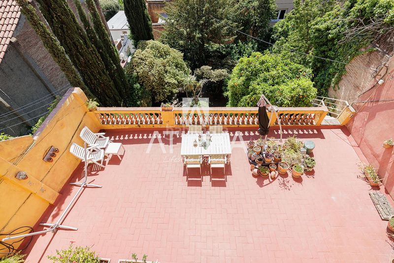 Foto 9f2d099f-edd7-4da8-85e1-49a6d061dd32. Casa amb calefacció aparcament a Putget - Farró Barcelona