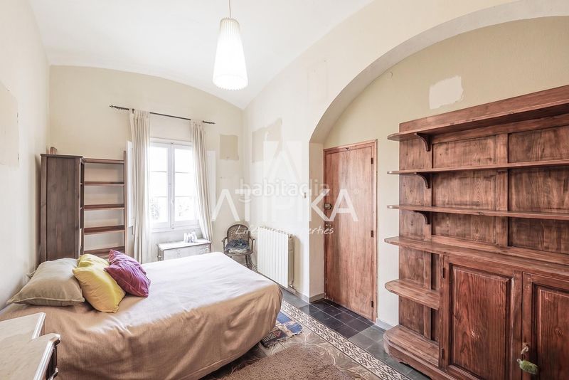 Foto b7d6feef-5cbd-4976-8759-c3dd3e276cac. Casa amb calefacció aparcament a Putget - Farró Barcelona