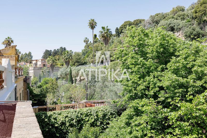 Foto e60d3f21-b918-400e-b399-3fd59be601a9. Casa amb calefacció aparcament a Putget - Farró Barcelona