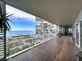 Lloguer Pis a Diagonal Mar i el Front Marítim del Poblenou. Piso en alquiler con parking, piscina comunitaria y espectacular