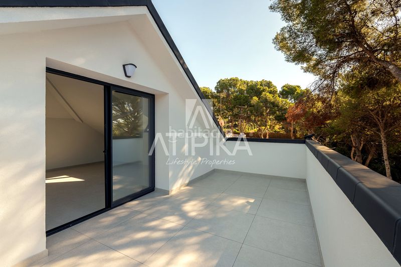Foto 0e072131-e83a-4f26-af4f-d61ac8e1da88. Casa amb calefacció aparcament piscina a Bellamar Castelldefels