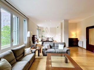 Piso  De gracia. Exclusiva vivienda señorial de 290 m en venta en passeig de gràc