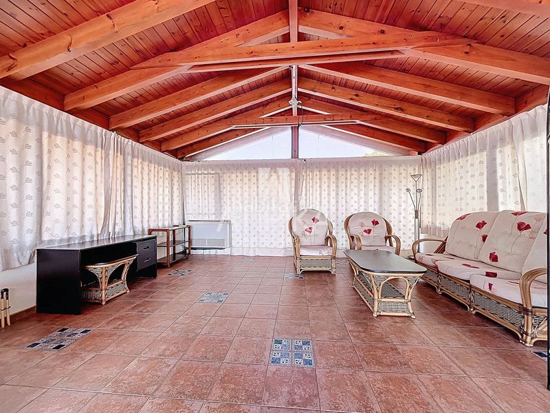 Foto 317c0e71-be5f-4003-add6-e33ed3ae997b. Rent house with heating parking pool in Montmar Castelldefels