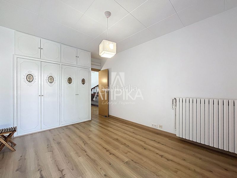 Foto 396feae4-5b19-45ab-8ebf-499038d35e5c. Rent house with heating parking pool in Montmar Castelldefels