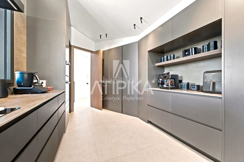 Foto 505f3d44-6917-4ffe-a48c-70180b6a1544. Casa amb calefacció aparcament piscina a Premià de Dalt