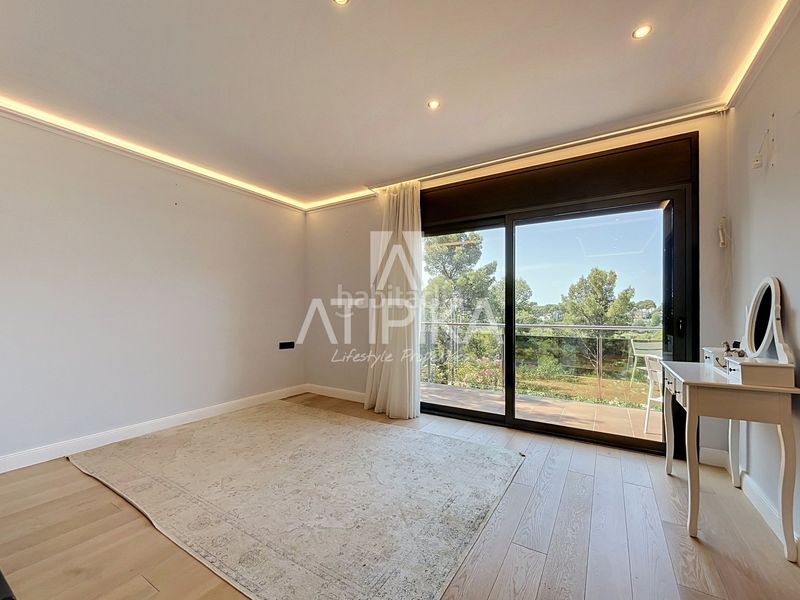 Foto 8deb20ae-23e1-45c5-b588-a91a31ff8f3c. Casa amb calefacció aparcament piscina a Montmar Castelldefels