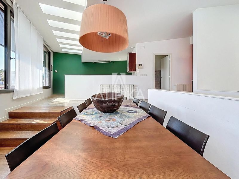 Foto 1e37e238-8bba-48d6-9458-f7ae459d4dd9. Casa amb calefacció aparcament piscina a Levantina - Montgavina - Quintmar Sitges