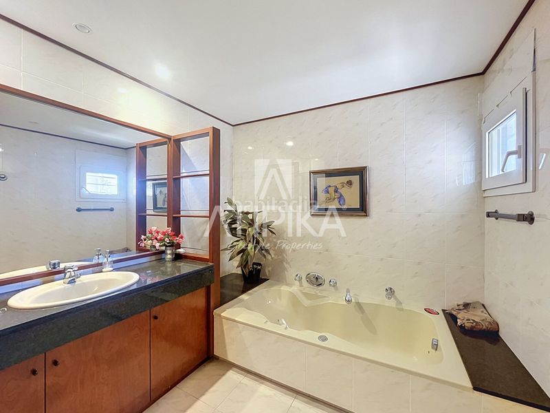 Foto 1d845e39-8015-4010-9bc6-5fe558546829. Casa amb aparcament piscina a Santa Cristina-Sant Francesc Blanes