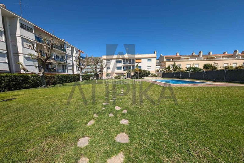 Foto 1dfc3a14-5d90-46e4-b07c-6df4df5ab6df. Pis amb calefacció aparcament piscina a Baixador Castelldefels