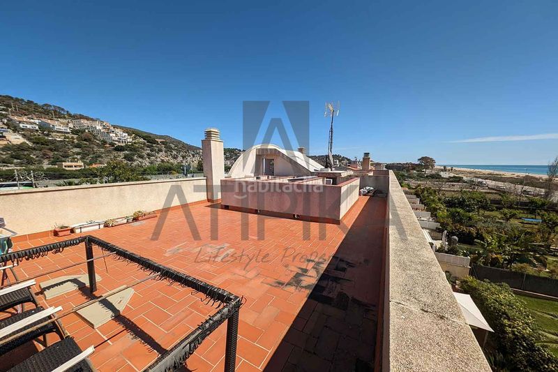 Foto e868775f-b108-4bfa-adf8-29b9f1ae99dd. Pis amb calefacció aparcament piscina a Baixador Castelldefels