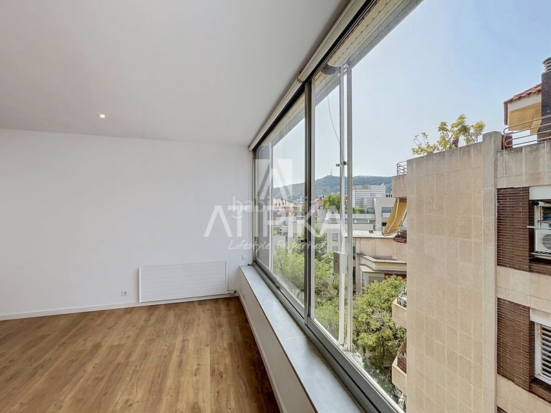 Foto 3f880f70-e653-4844-9c2d-4a54b8681f9b. Àtic amb calefacció aparcament piscina a Sarrià Barcelona