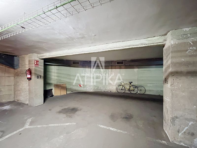 Foto 95b04782-ac00-4517-9b7f-f0f0a326ea56. Àtic amb calefacció aparcament piscina a Sarrià Barcelona