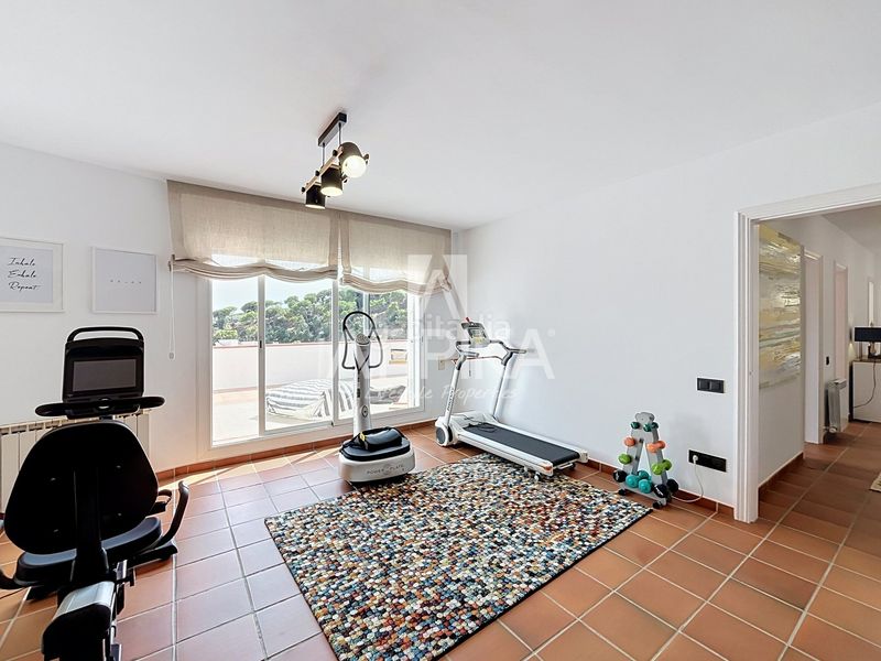 Foto 46903b38-5e0d-4648-afe3-d05c224248e3. Casa amb aparcament piscina a Rocaferrera Sant Andreu de Llavaneres