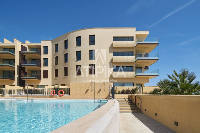 Foto c00bdaee-33c1-4574-ab18-18ead64209d2. Pis amb calefacció piscina a Les Salines-Pla de Sant Pere Cubelles