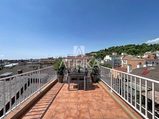 Lloguer Àtic a Putget - Farró. Ático de 80 m en alquiler junto al parque del putxet