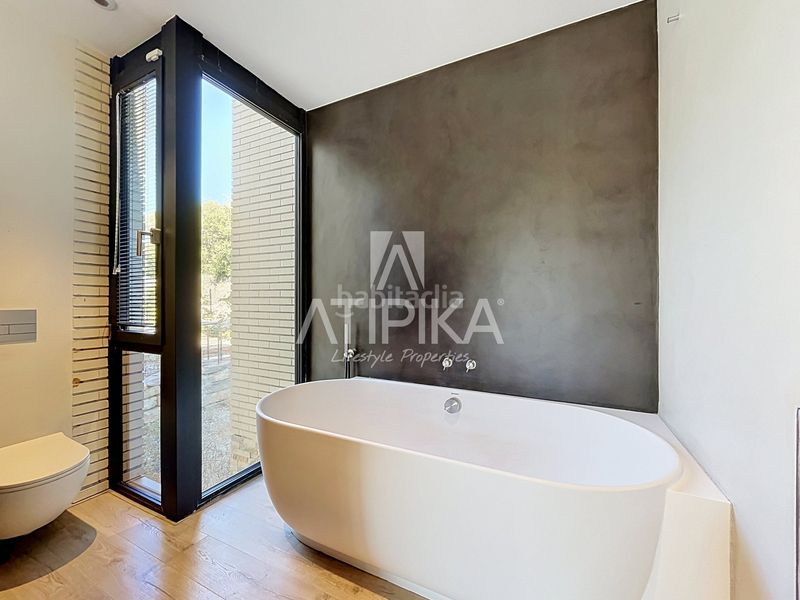 Foto a297cf91-ddbb-4898-b030-e45d6f1d847c. Casa amb calefacció aparcament piscina a Begues