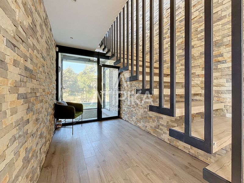 Foto ca4d2100-a793-491e-aba6-5fb886a0570d. Casa amb calefacció aparcament piscina a Begues