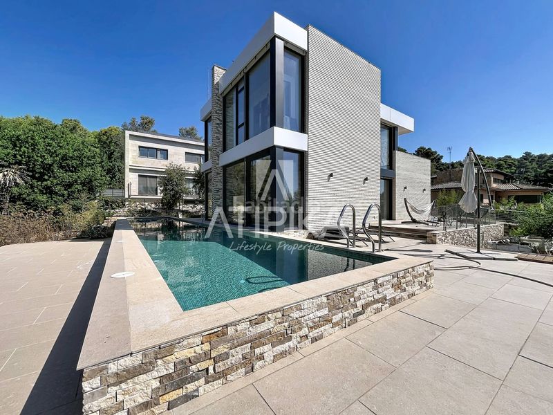 Foto e6bd6fa7-4fec-4cbb-9ceb-ebcc6dafdf80. Casa amb calefacció aparcament piscina a Begues