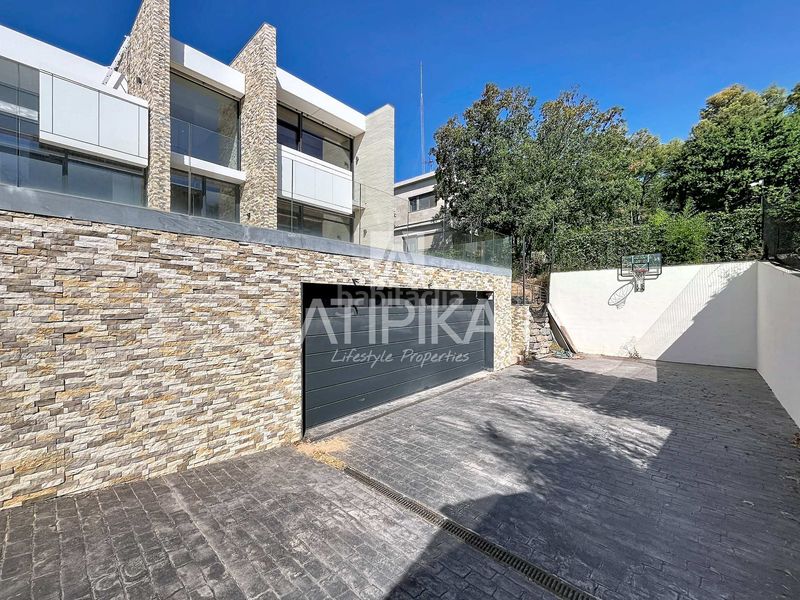 Foto eb81f8a7-1451-48f0-9434-a8ce7791e468. Casa amb calefacció aparcament piscina a Begues