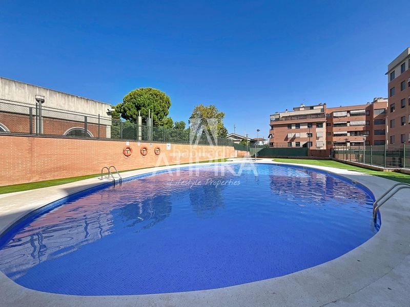 Foto 57657baf-d7f4-40e1-8da0-492278631515. Pis amb calefacció aparcament piscina a Castellarnau Sabadell