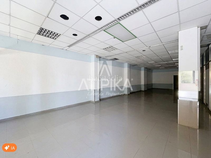 Foto 1bf0f083-6201-4df0-bc47-307c4c0950d0. Rent business premise in Malgrat de Mar
