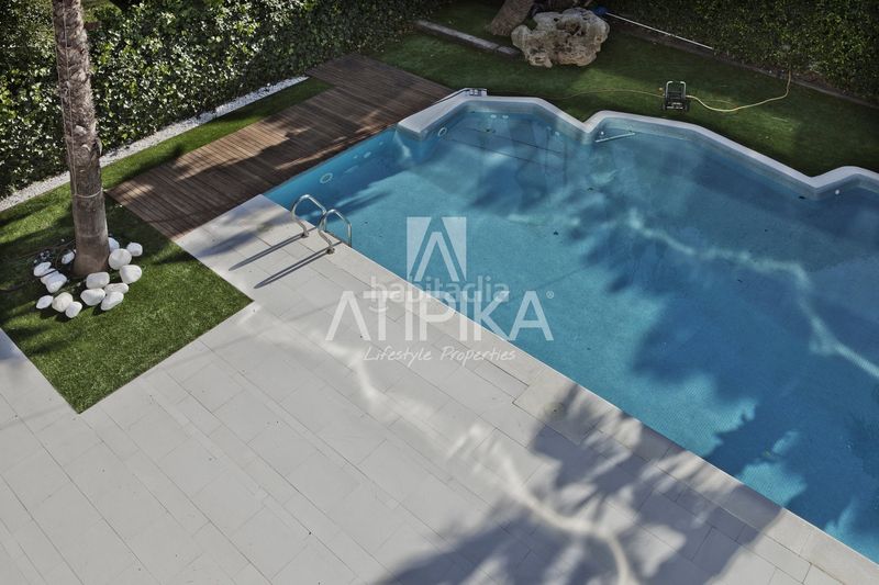 Foto aede59e1-ea7f-4a0d-a474-804870d1970e. Casa amb calefacció aparcament piscina a La Pineda Castelldefels
