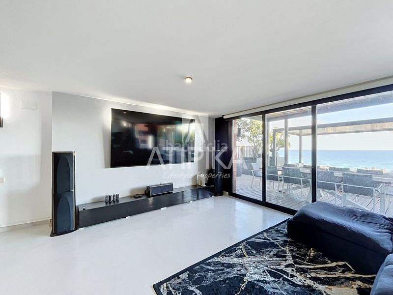 Foto 459233b9-2d1b-4590-9261-50fc579e3006. Lloguer casa amb aparcament a les botigues de Sitges Sitges