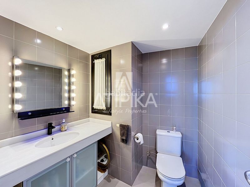 Foto c377453e-1786-47e7-b339-def6200b55dc. Lloguer casa amb aparcament a les botigues de Sitges Sitges