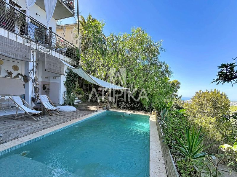 Foto bd739119-9361-4faf-a4ea-8a90e6c9d958. Casa  independiente con piscina y vistas al mar en venta en quintmar en Sitges
