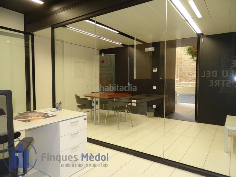 Foto a6e87259-9c6e-44c7-81c3-6d349e5f10a1. Lloguer oficina a Part Alta Tarragona