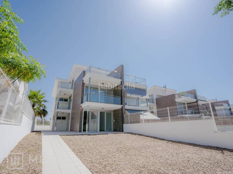 Foto 78357e80-4cc8-4d1e-bc75-3a4a47cc6af7. Casa en auguste renoir 51 descubre tu hogar ideal en la exclusiva urbanización de la llosa ! en Cambrils