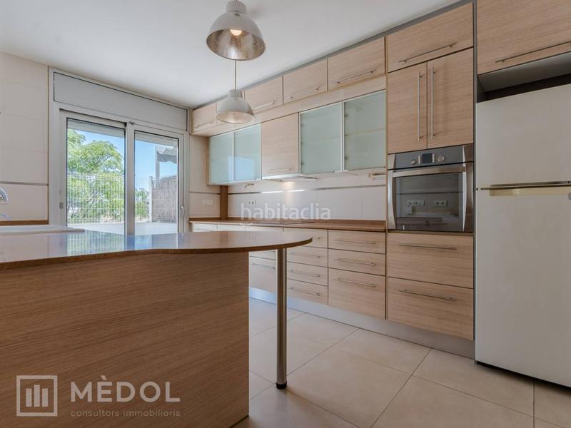 Foto df9ea555-8c9c-4983-9f68-edeb48071f34. Casa en auguste renoir 51 descubre tu hogar ideal en la exclusiva urbanización de la llosa ! en Cambrils