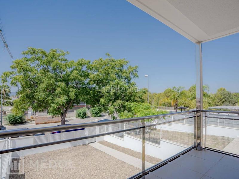 Foto fa06207f-0df7-416f-b18c-64fc98f6b1e0. Casa en auguste renoir 51 descubre tu hogar ideal en la exclusiva urbanización de la llosa ! en Cambrils