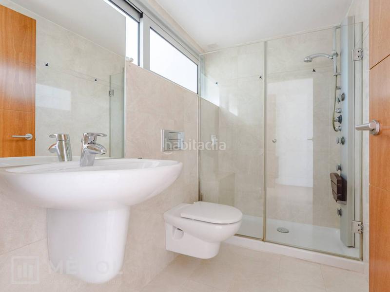 Foto fe758c59-ab1b-42cb-b0b2-ae8e28abfa38. Casa en auguste renoir 51 descubre tu hogar ideal en la exclusiva urbanización de la llosa ! en Cambrils