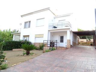 Lloguer Casa adossada  Del dragó. Adosado en alquiler