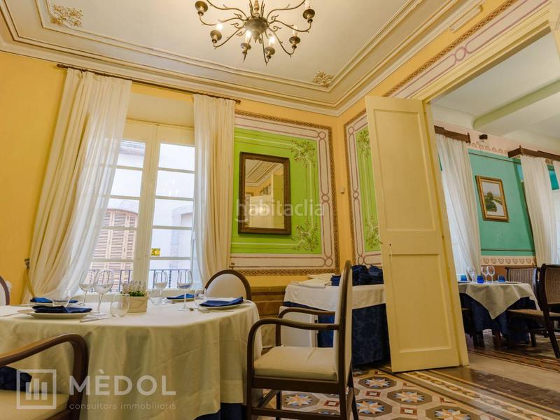 Foto a13f973c-12ab-4b5f-9fa0-ecd5e384b557. Pas-de-porte local commercial dans Part Alta Tarragona