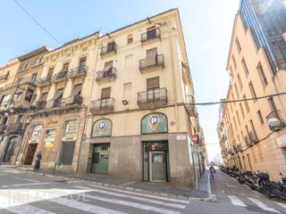 Location Local commercial  Pons d´icart. Alquiler de local comercial en el centro de tarragona