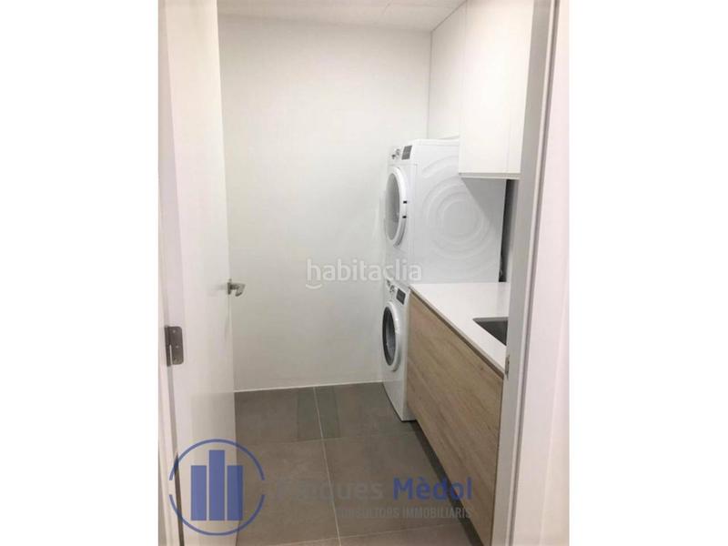 Foto e4d956a4-0d6f-4660-b8ed-3d79272d19e3. Alquiler piso espectacular piso sin muebles en la rambla nova en Tarragona