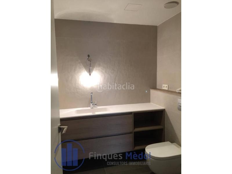Foto f4435a13-2ef2-481d-9411-0a9d7494b3ef. Alquiler piso espectacular piso sin muebles en la rambla nova en Tarragona
