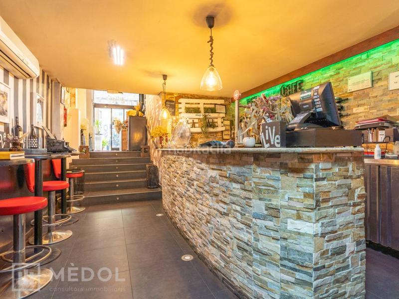 Foto d7de6fe1-2849-44e0-a8f9-bc25d3e0b5f9. Transfer business premise in méndez núñez 7 in Eixample Tarragona