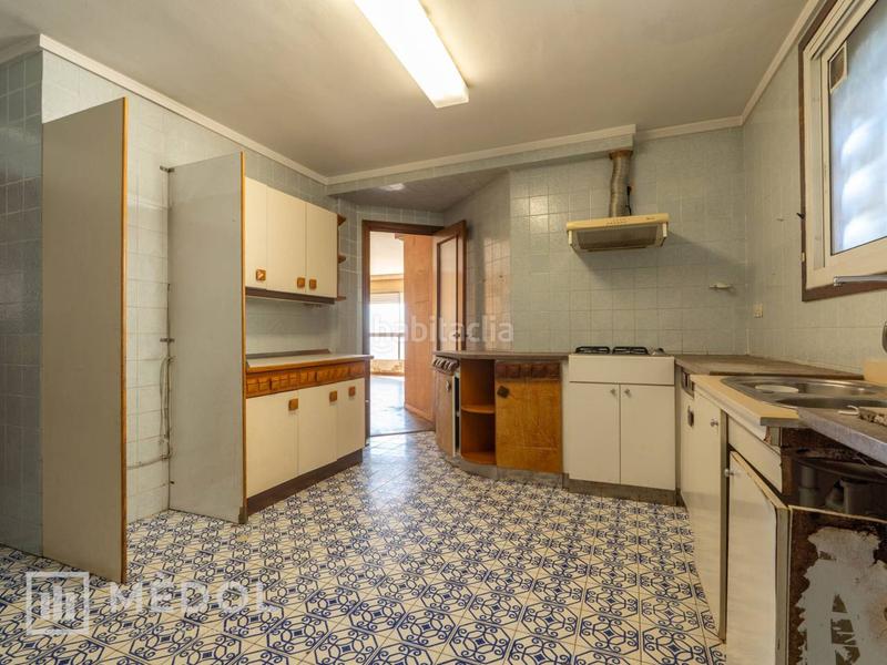 Foto 91a4fca0-7f9f-4c9d-8fed-e12fa9821bf8. Pis amb calefacció a Eixample Tarragona