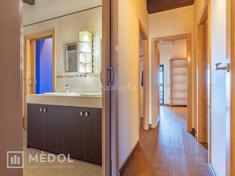 Foto 9fc0c251-b1a1-4a57-9d25-14ecd73881d6. Lloguer àtic amb aparcament a Eixample Tarragona