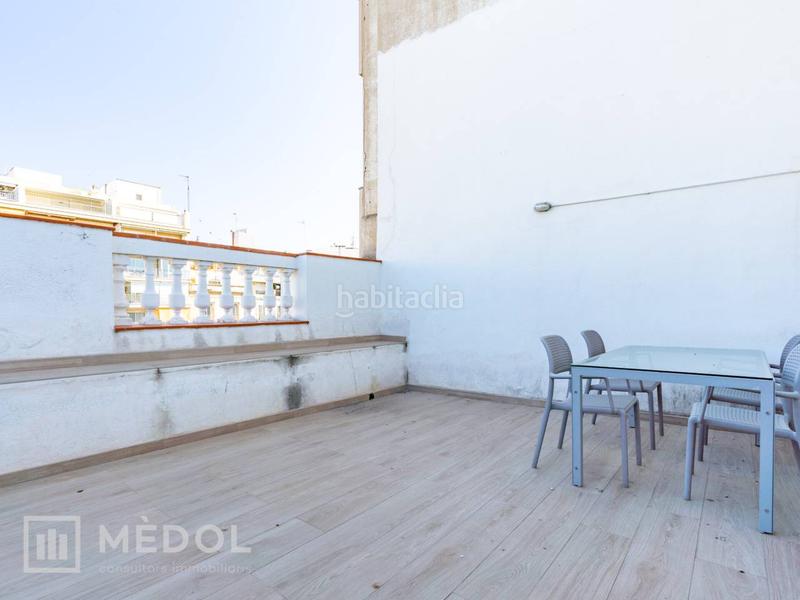 Foto 41d83933-d7f5-450c-bbba-d9e49de75cf2. Location attique avec parking dans Eixample Tarragona