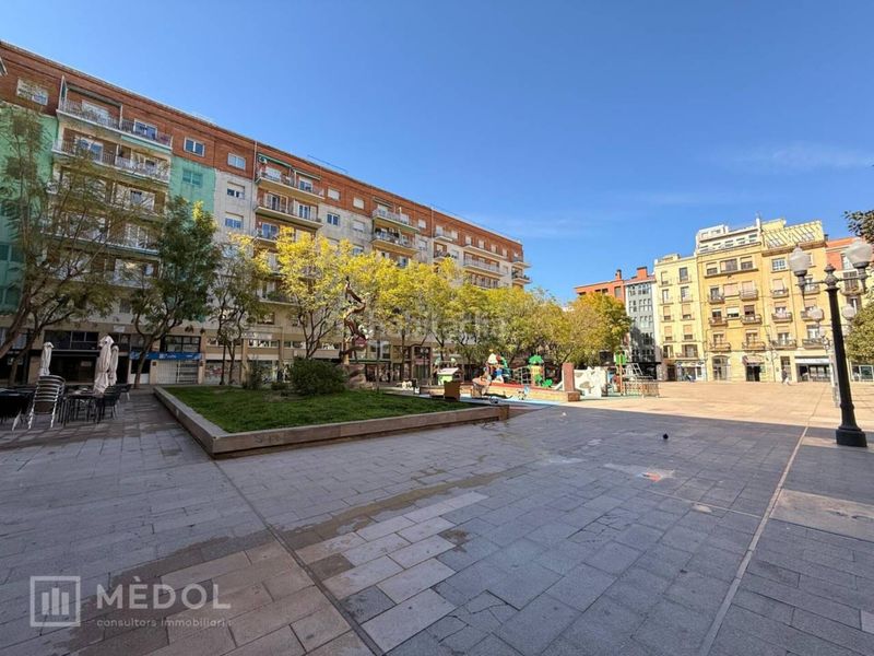 Foto e6f6d8e1-6eae-4237-8a51-60ce9c703948. Umzug geschäftsraum in Eixample Tarragona
