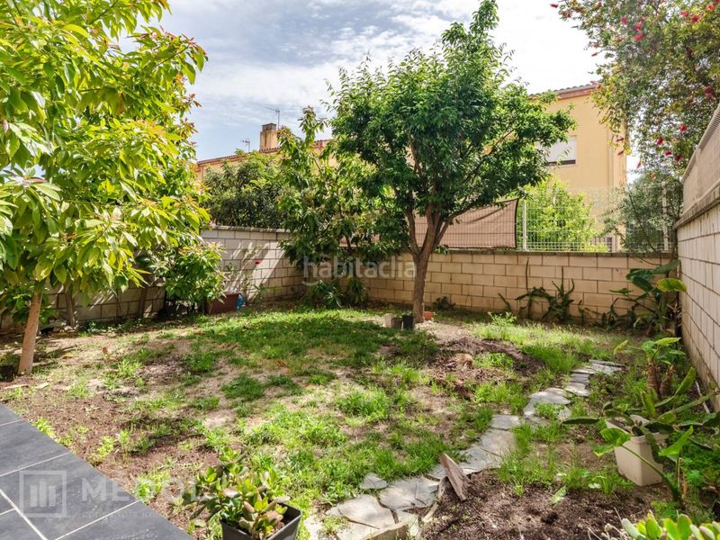Foto 4fb811f3-f033-4aad-80f8-5ab2736e6e33. Casa aparellada amb calefacció aparcament a Perafort