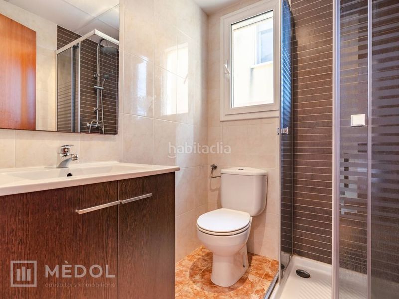 Foto 920d699d-986a-46e8-a9a2-137f6fb8fc52. Casa aparellada amb calefacció aparcament a Perafort