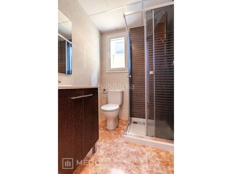 Foto 9b619185-f97a-4bea-a755-80b31424a2da. Casa aparellada amb calefacció aparcament a Perafort