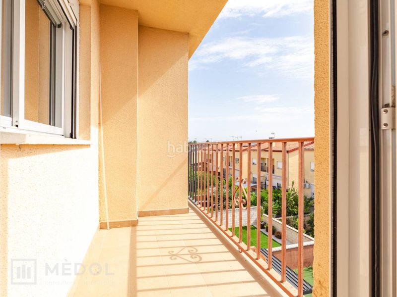 Foto bcf62649-38f7-487f-8d72-61d8a6a39d53. Casa aparellada amb calefacció aparcament a Perafort