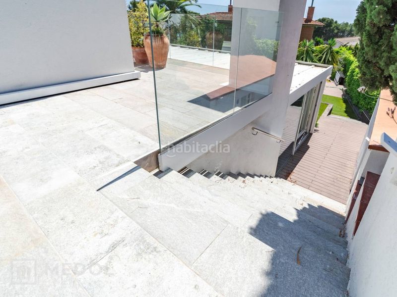 Foto 665930d0-fa3d-4160-b8bc-e18f9eb43e1d. Towny house in calle bon recer 7 in Urbanitzacions de Llevant Tarragona